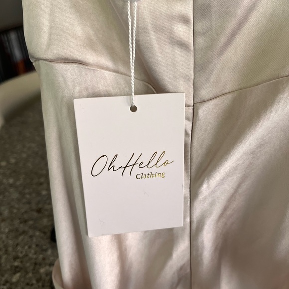 Oh Hello Champagne coloured dress - Picture 3 of 8